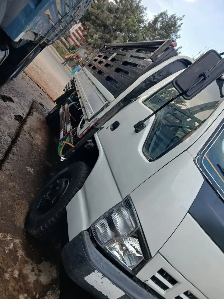 Isuzu NPR Truck 2008 – photo 7