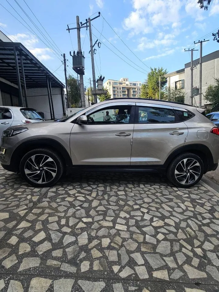 Hyundai Tucson 2018 SUV – photo 4