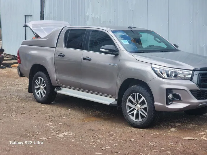 Toyota Hilux Double Cab 2019 – photo 3