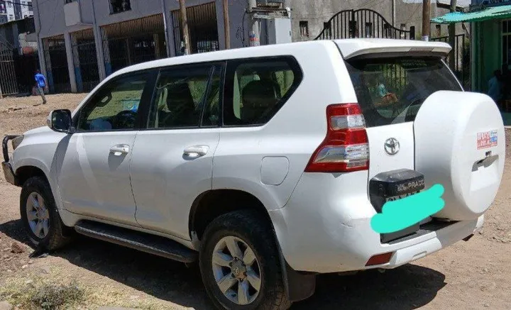 Toyota LandCruiser Prado 2014 – photo 5