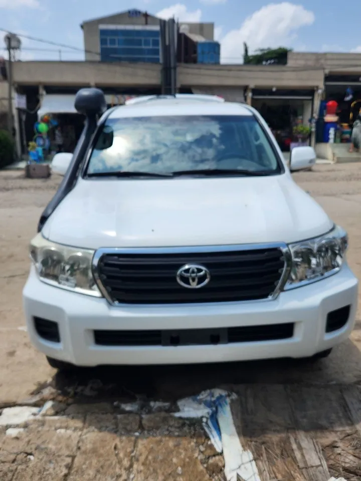 Toyota Land Cruiser V8 2014 – photo 7