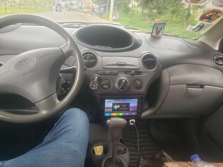 Toyota Vitz Automatic – photo 8