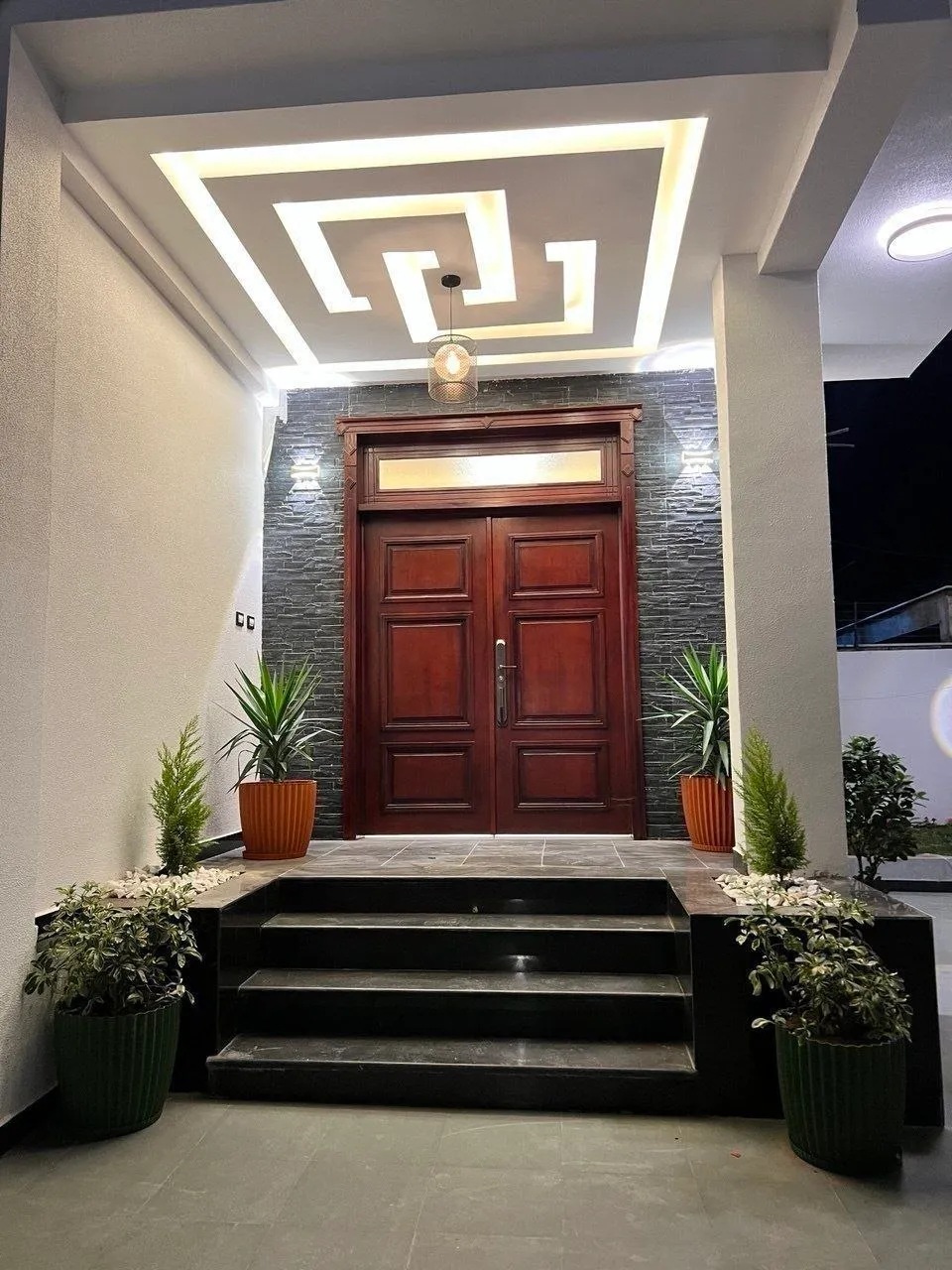 Modern G+3 House 300 Sqm – photo 5