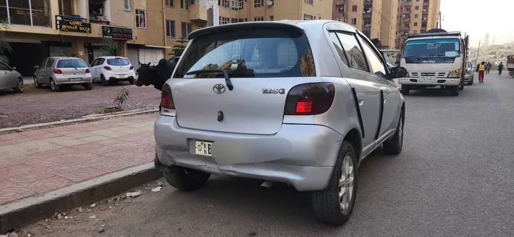 Toyota Vitz Yaris 1999 – photo 3