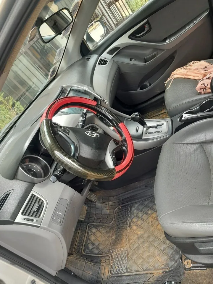 Hyundai Elantra 2015 Automatic – photo 6