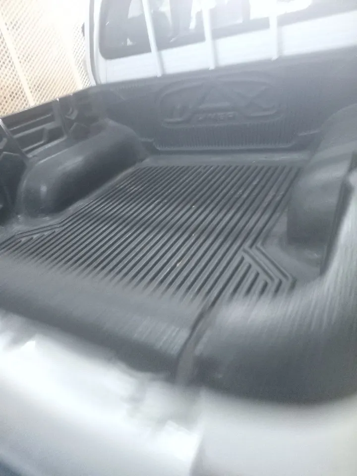 Toyota Hilux 2013 Manual Pickup – photo 7