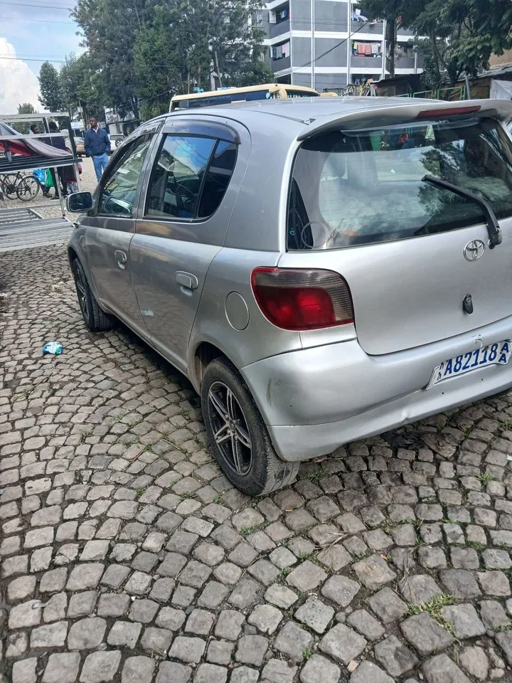 Toyota Vitz 2001 Automatic – photo 4