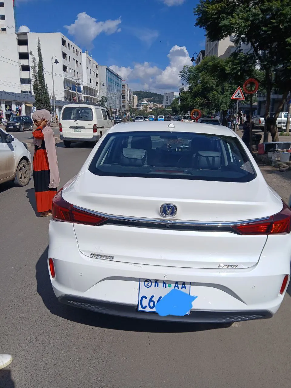 Changan Eado Electric Car – photo 4