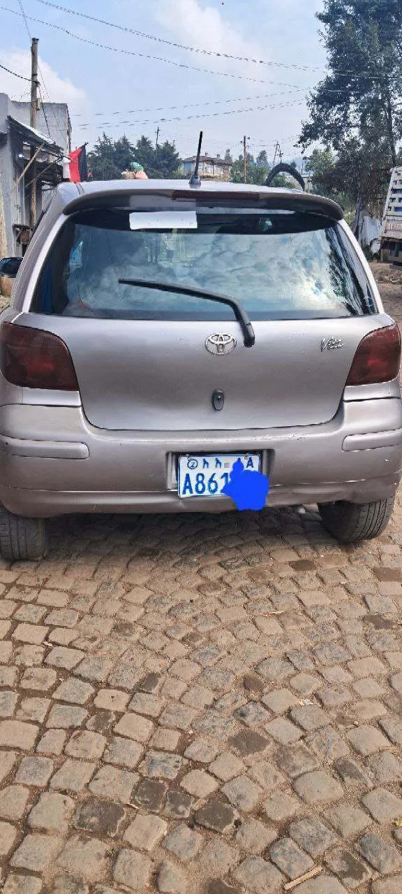 Toyota Vitz 2004 Automatic – photo 3