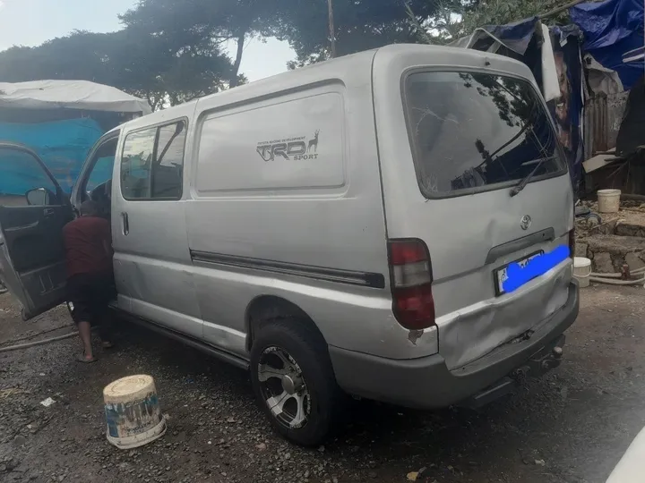 Dolphin 2Lt 1998 Manual Van – photo 3