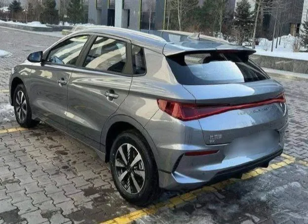 BYD e2 2025 Electric – photo 3