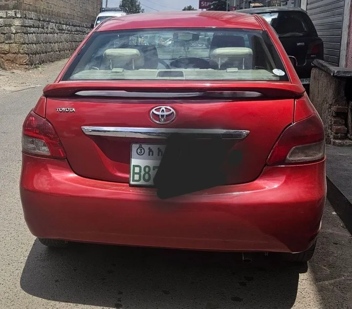 Toyota Yaris Belta 2010 Automatic – photo 3