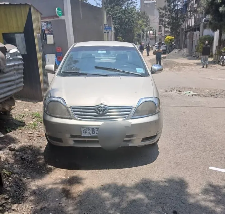 Toyota Corolla 2004 Automatic – photo 3