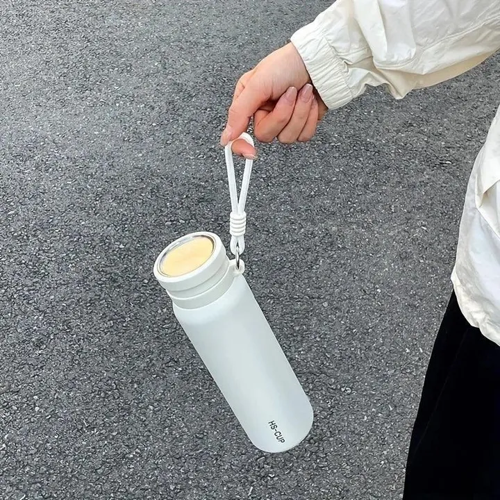 Stainless Steel Vacuum Water Bottle 600ml – photo 4