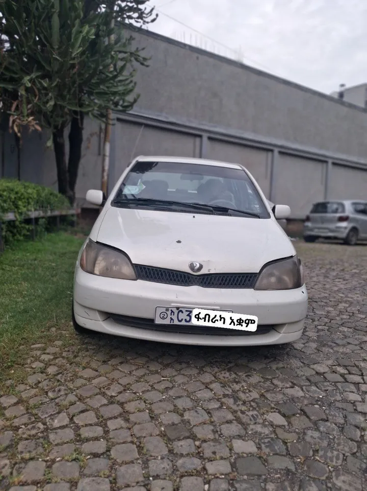 Toyota Platz 2005 – photo 5