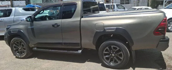 Toyota Invincible Extra Cab 2021 – photo 3