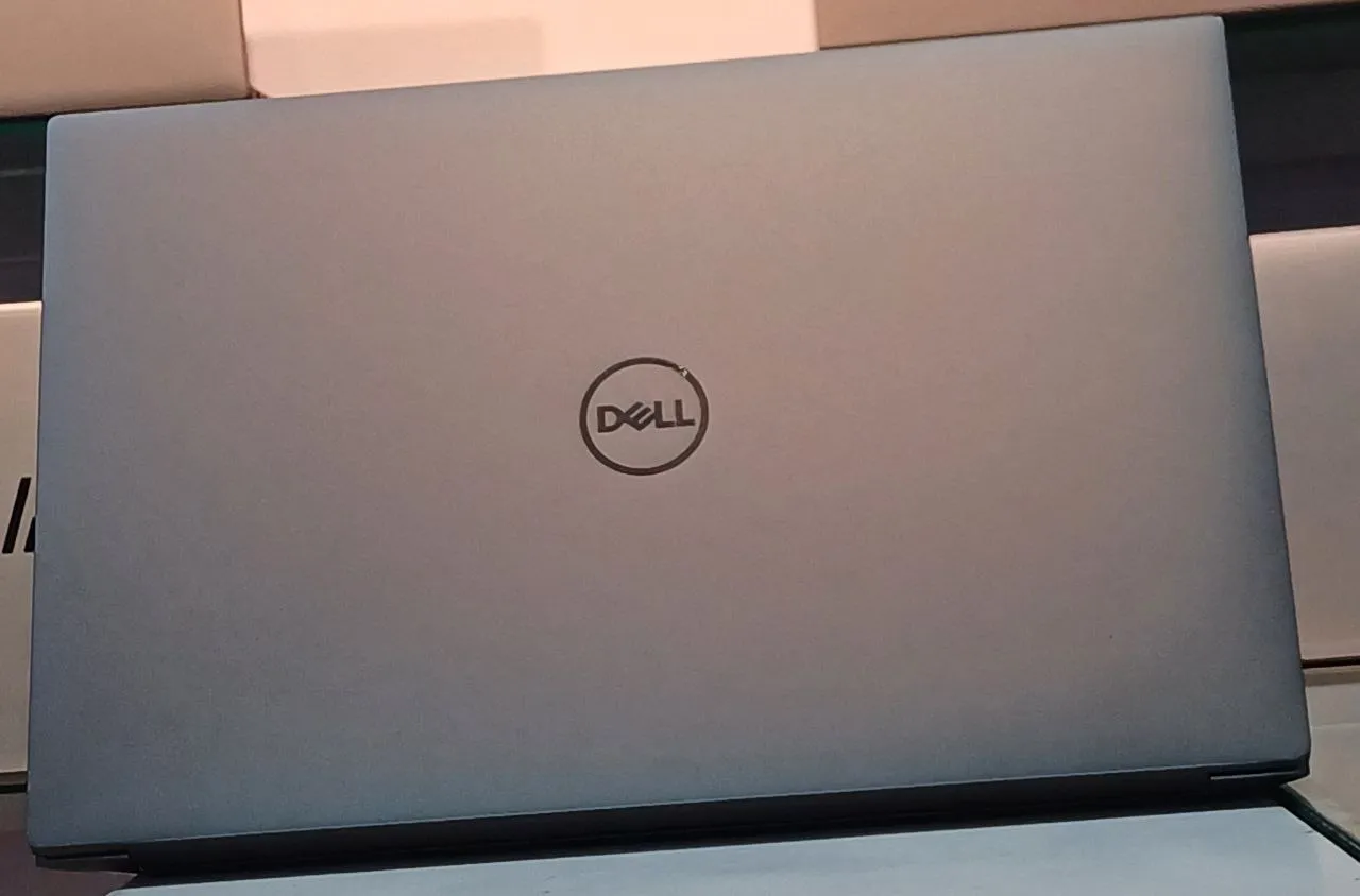 Dell Precision 5570 i7 Workstation – photo 3