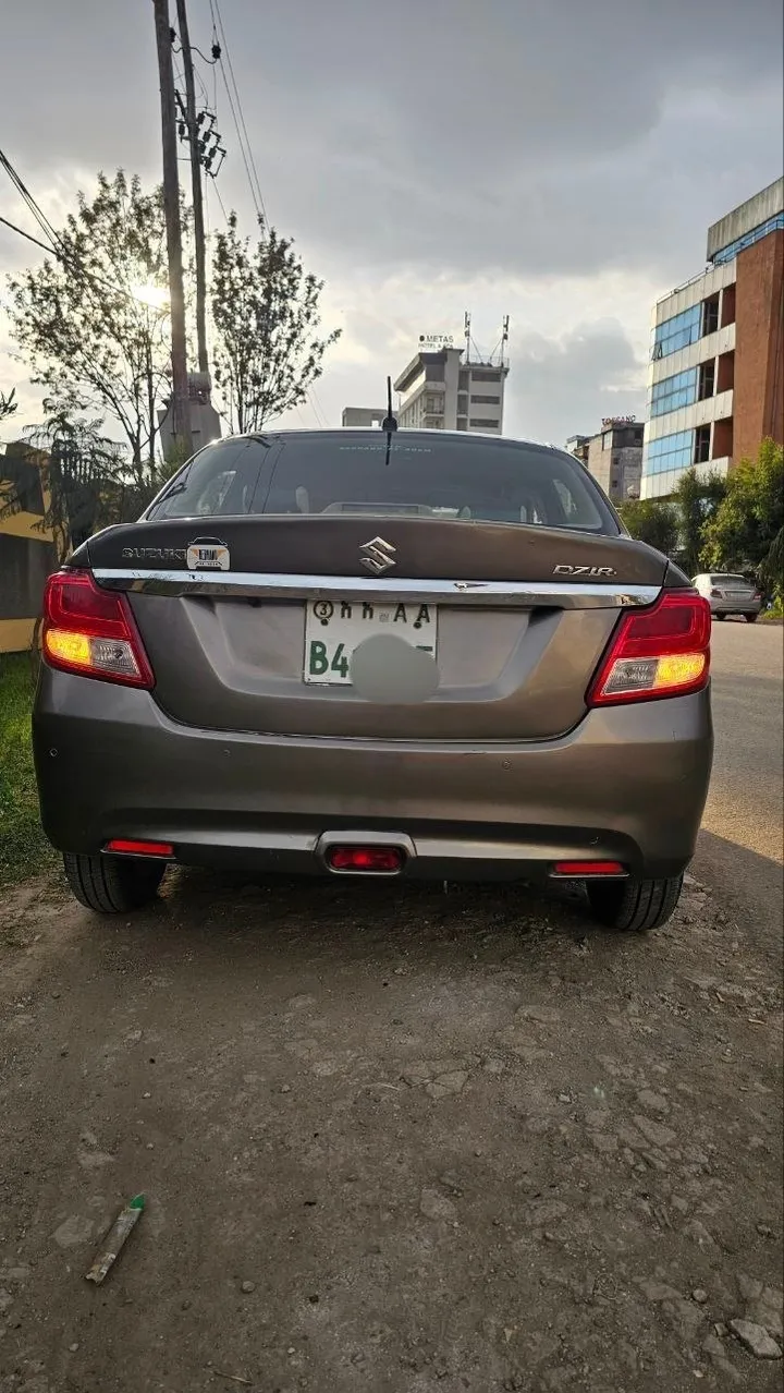 Suzuki Dzire 2021 Automatic – photo 5