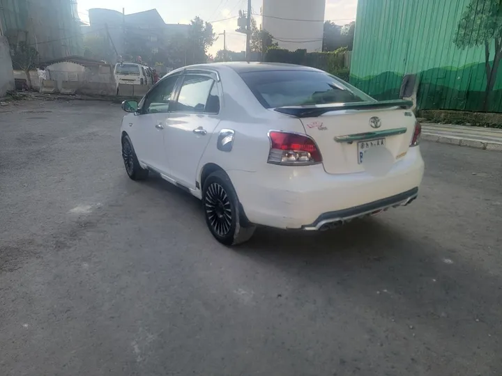 2010 Toyota Yaris Belta – photo 4