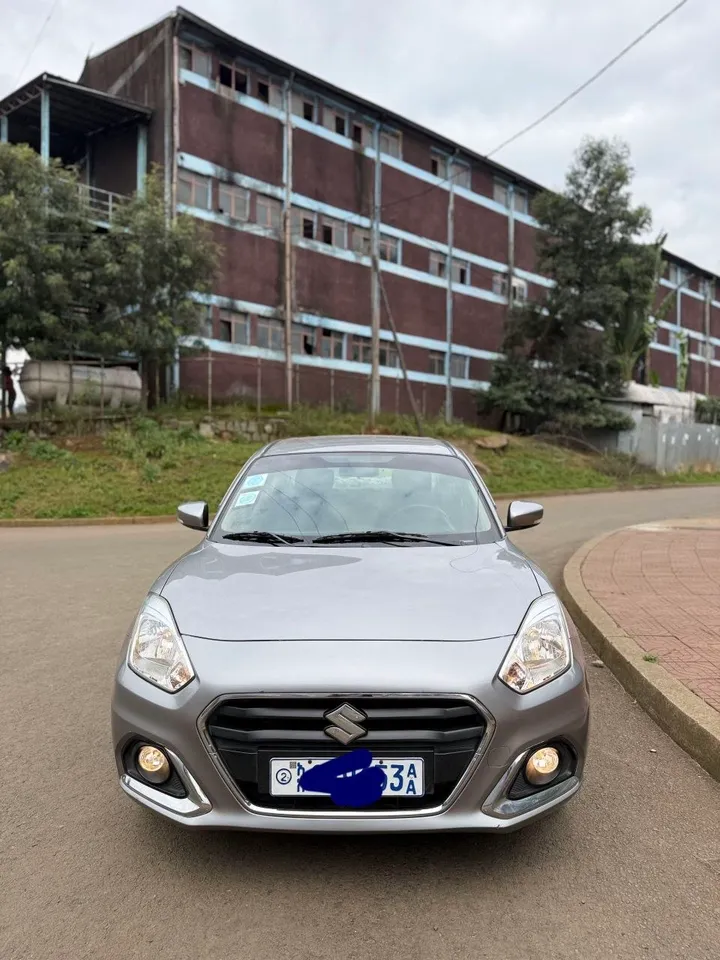 Suzuki Dzire 2022 Automatic – photo 3