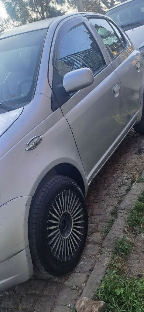 Toyota Vitz 2001 – photo 7
