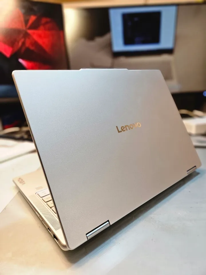 Lenovo Yoga 7 2-in-1 Laptop – photo 4