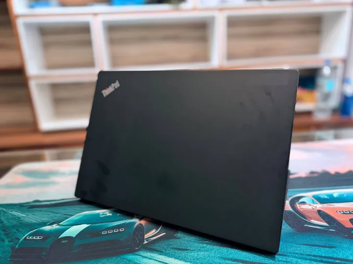 Lenovo ThinkPad T490 Touchscreen Laptop – photo 5