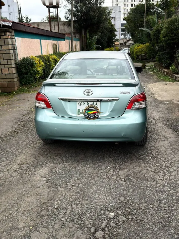 Toyota Yaris Belta 2010 – photo 5