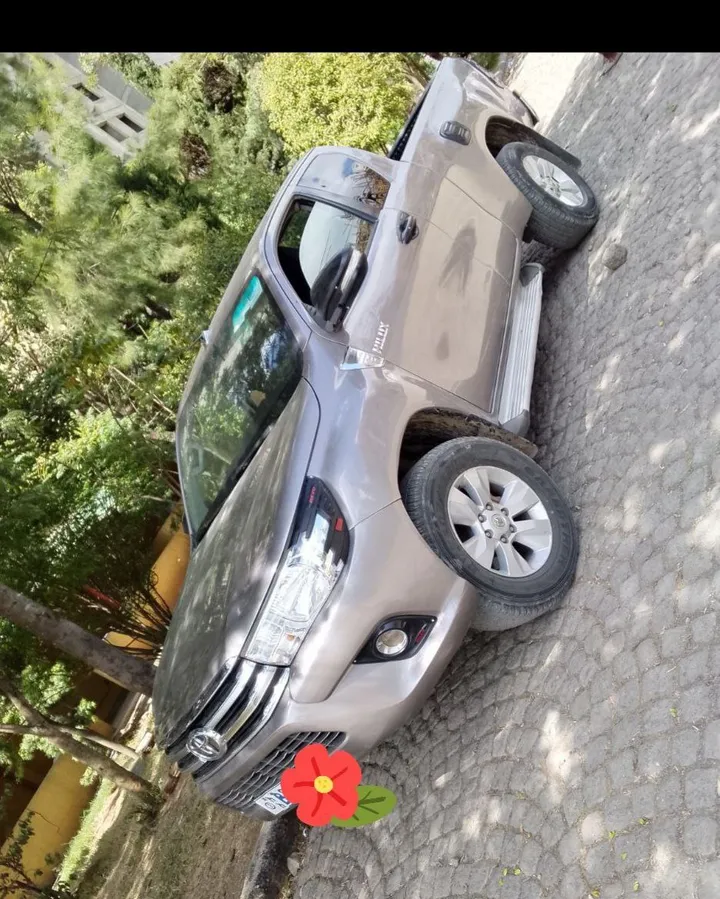 Toyota Revo King Cab 2016 – photo 3