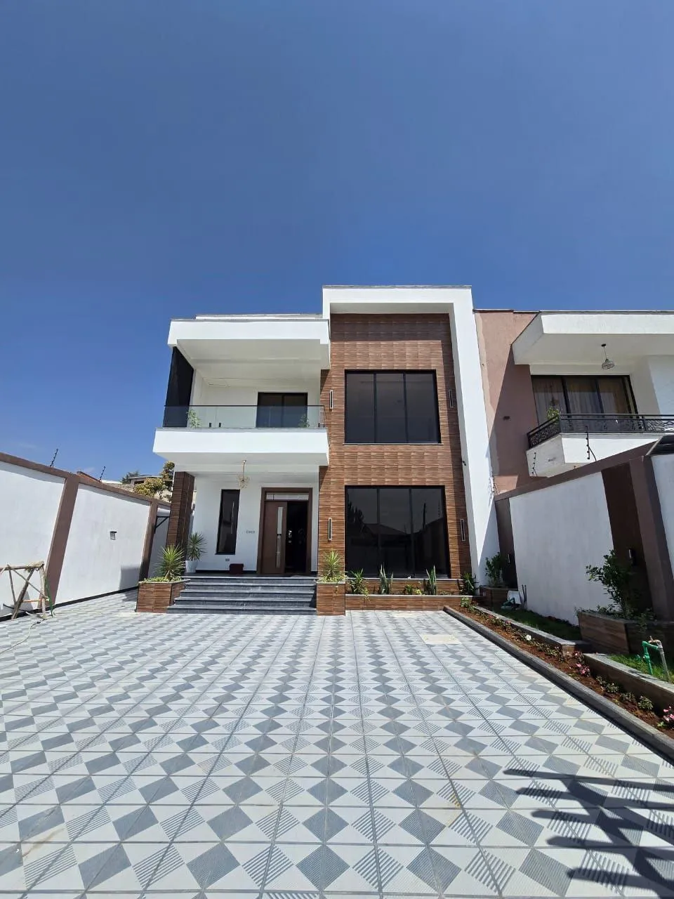 Modern G+2 Residential House 300sqm – photo 7
