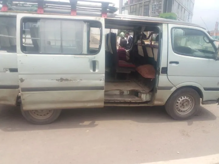 5L Van 2002 Model – photo 5