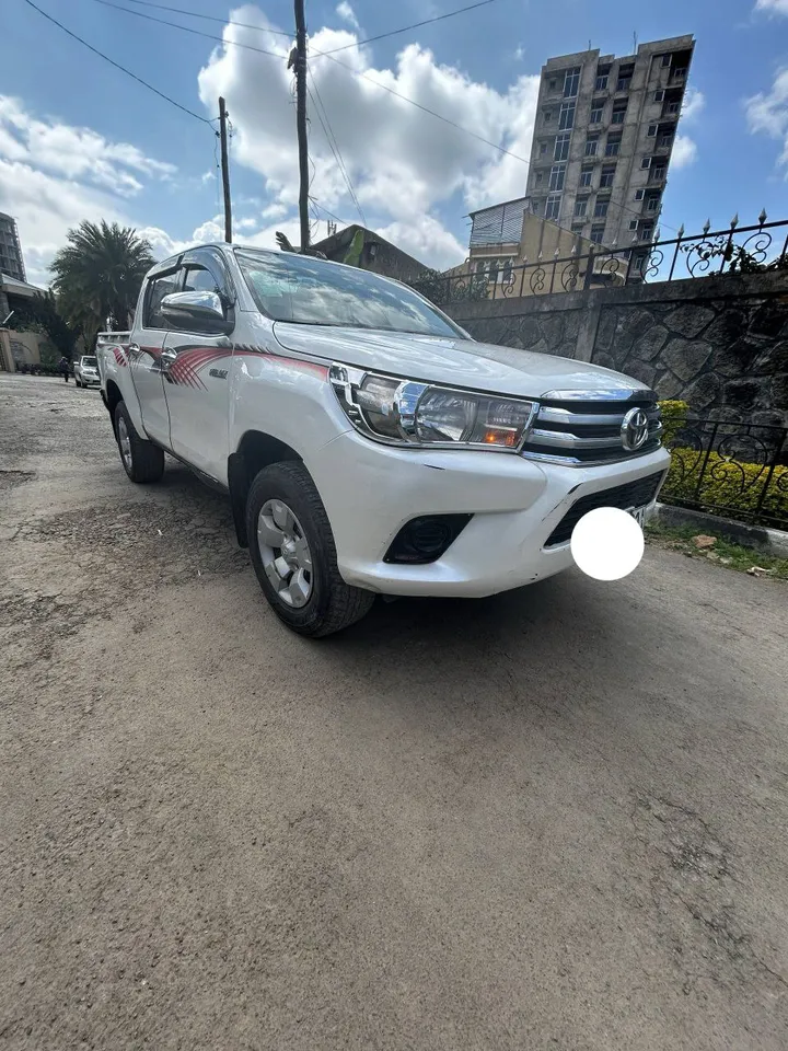Toyota Revo Double Cab 2016 – photo 3