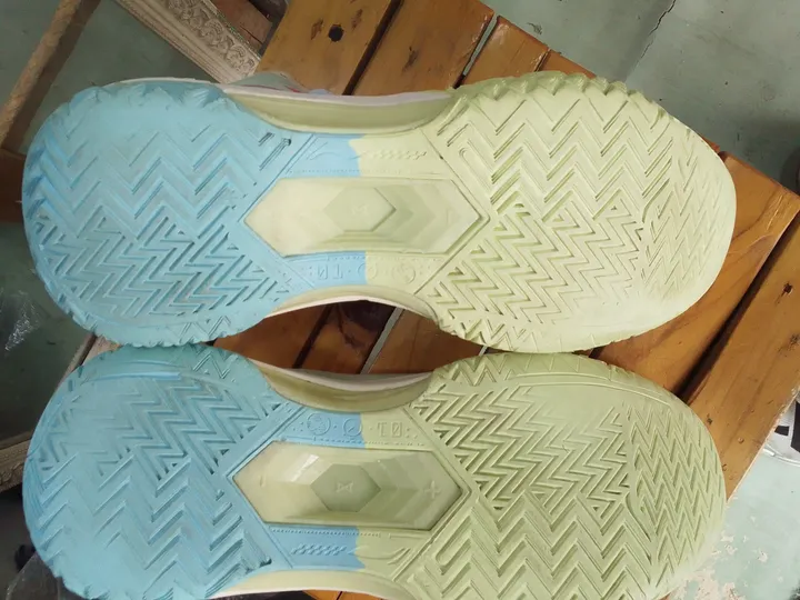 Basketball Shoes Size 45 – photo 5