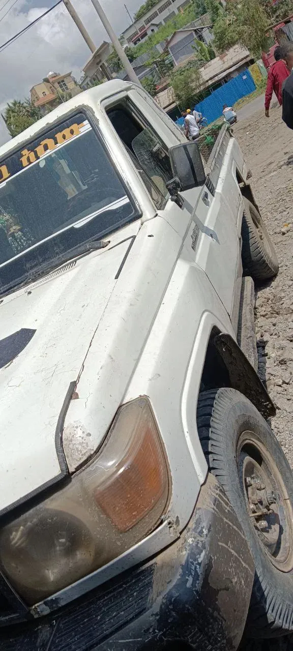 Toyota Land Cruiser Single Cab 2005 – photo 3