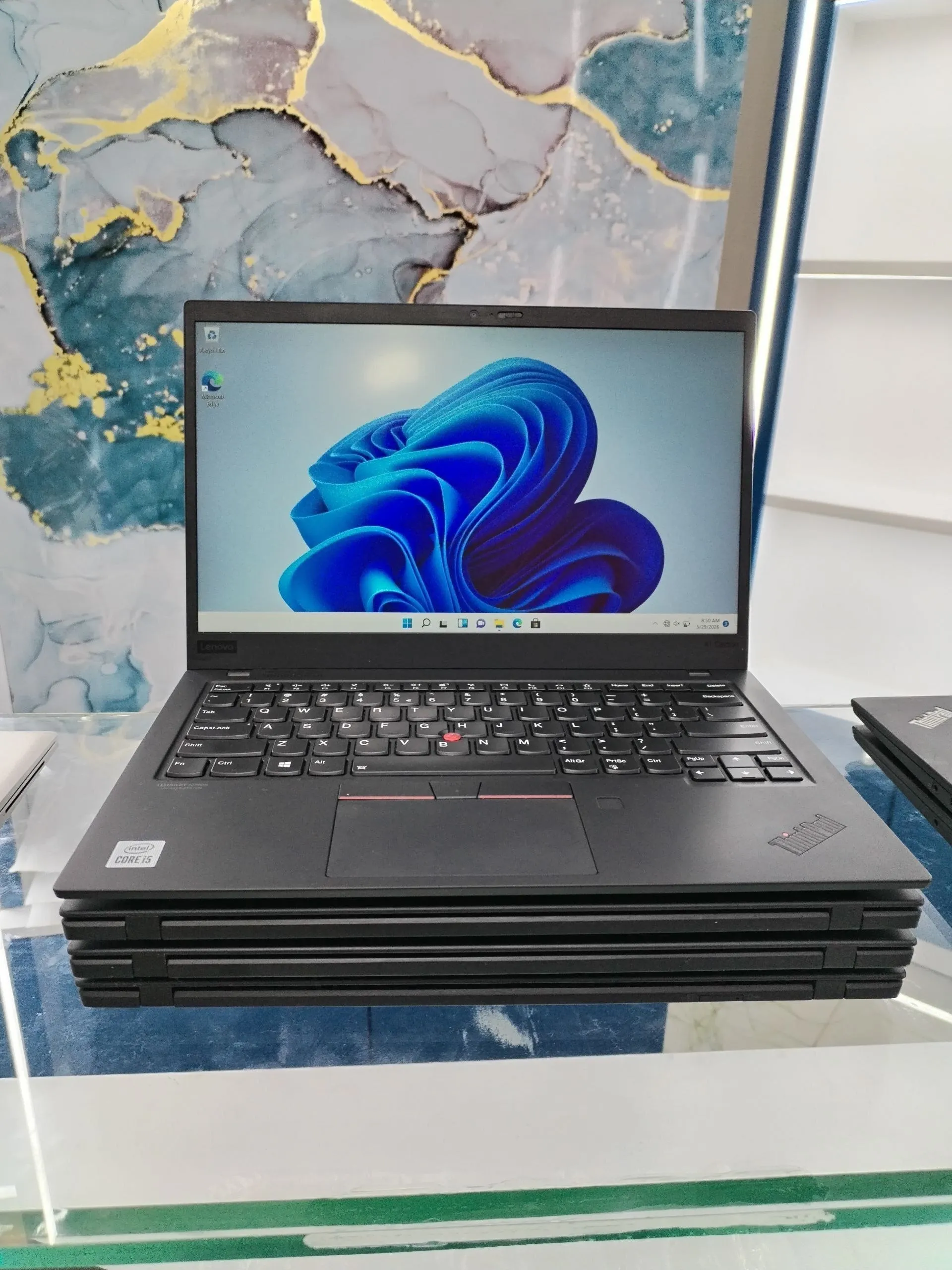 Lenovo ThinkPad X1 Carbon i5 Laptop – photo 3