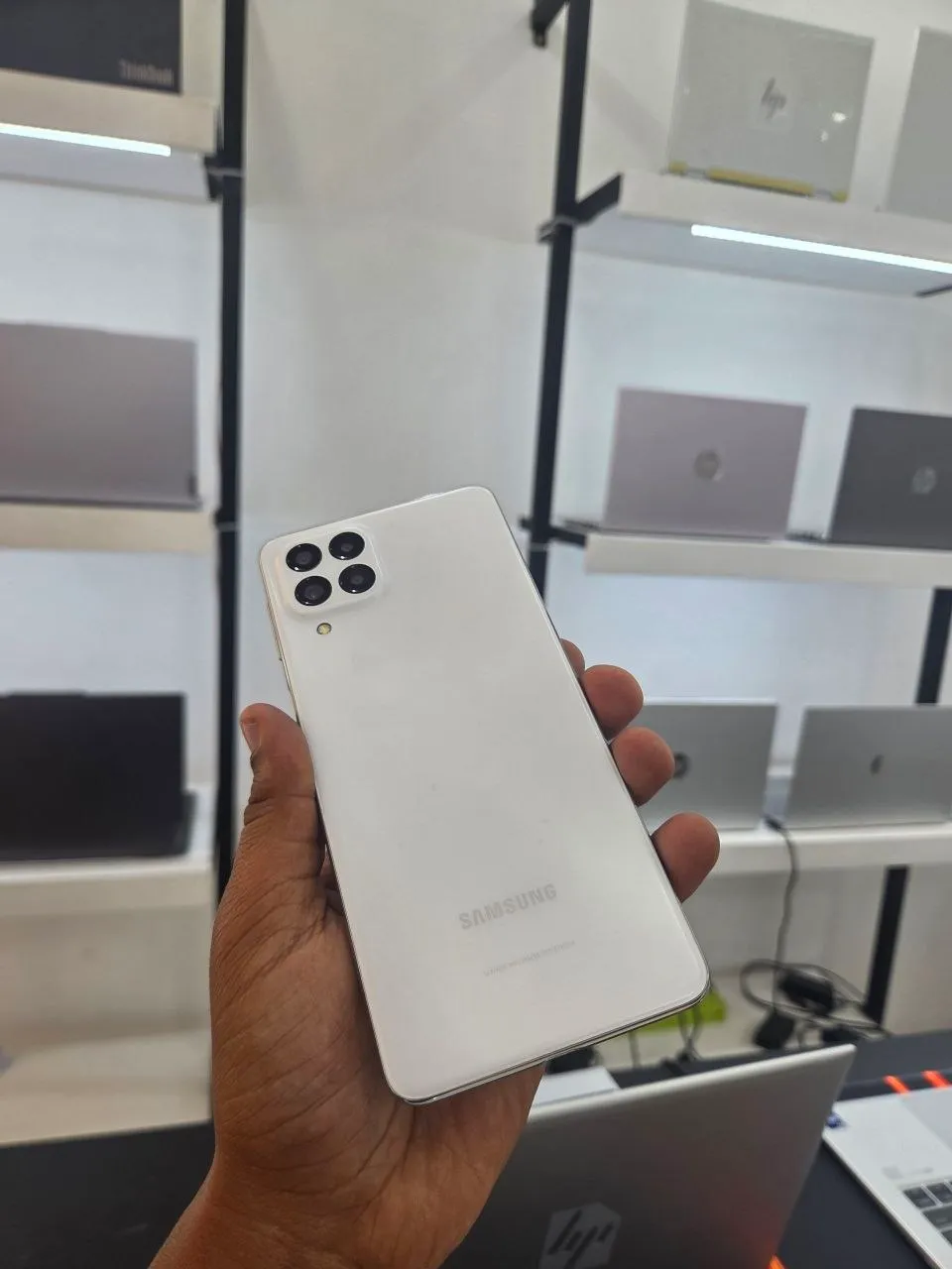 Samsung Galaxy M53 128GB 8GB RAM – photo 3