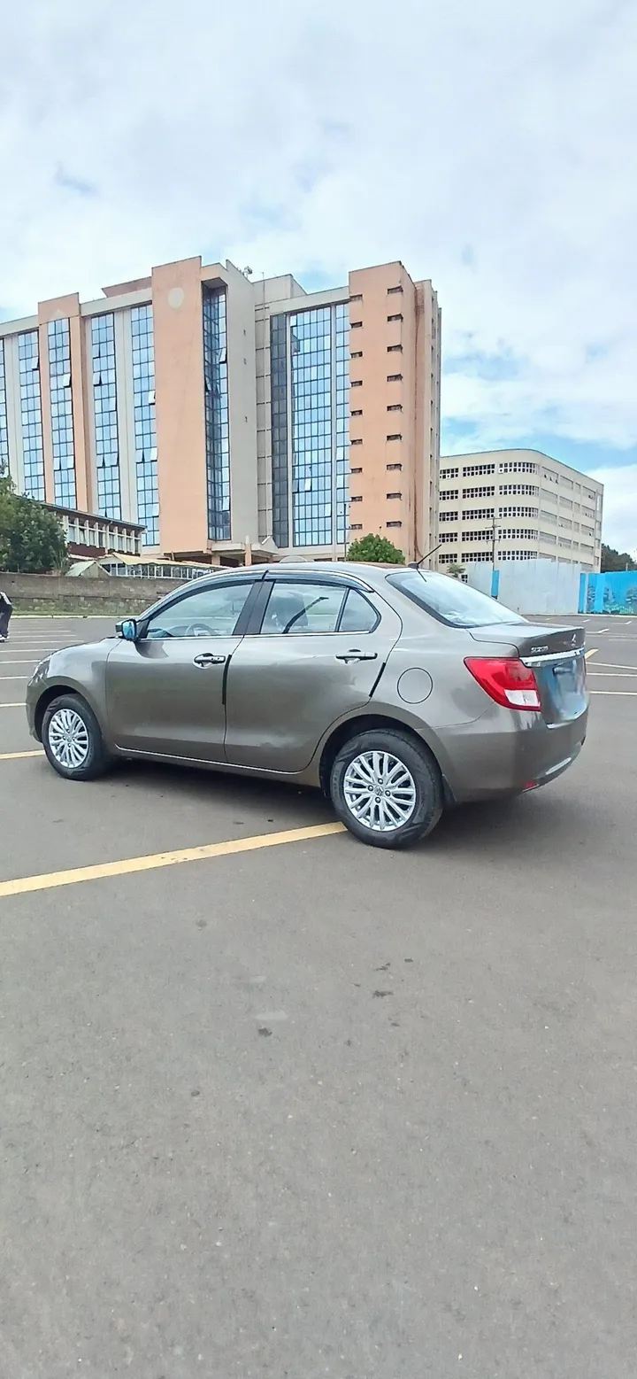 Suzuki Dzire 2022 Sedan – photo 3
