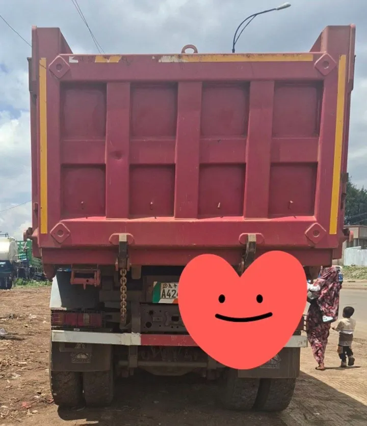 Sinotruk Dump Truck 2025 – photo 3