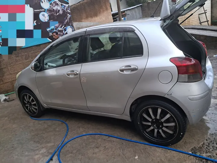 Toyota Yaris Compact 2007 – photo 5