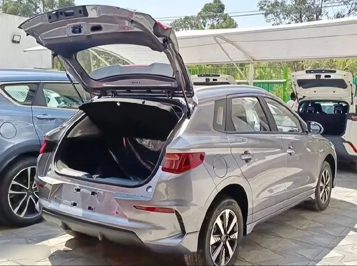 BYD E2 Full Electric 2025 – photo 3