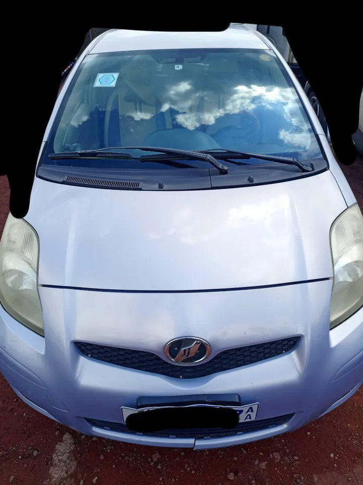 Toyota Hatchback 2009 Automatic – photo 3