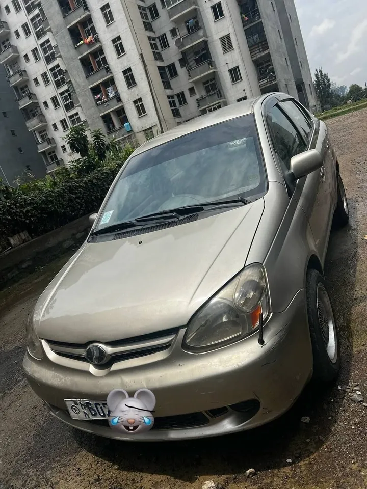 Toyota Platze 2003 Sedan – photo 3