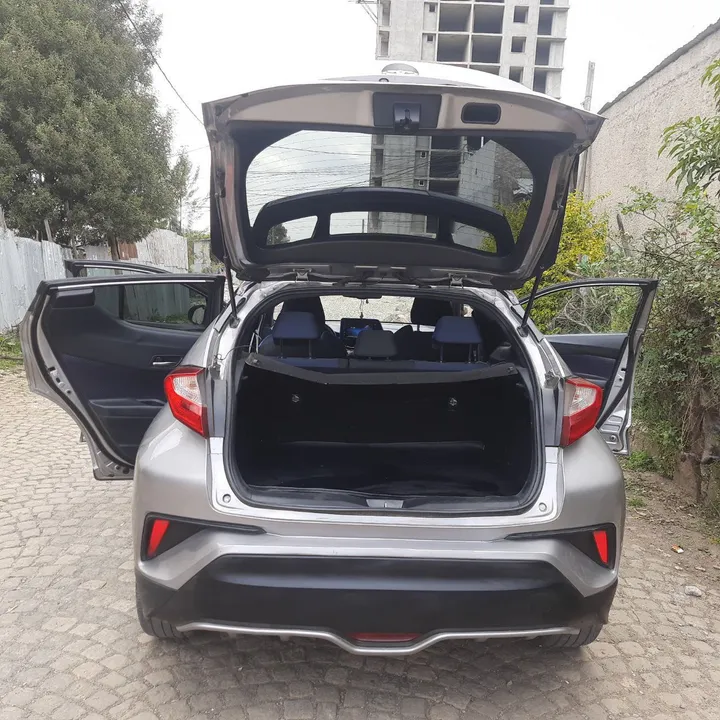 Toyota C-HR 2017 Automatic AWD – photo 5