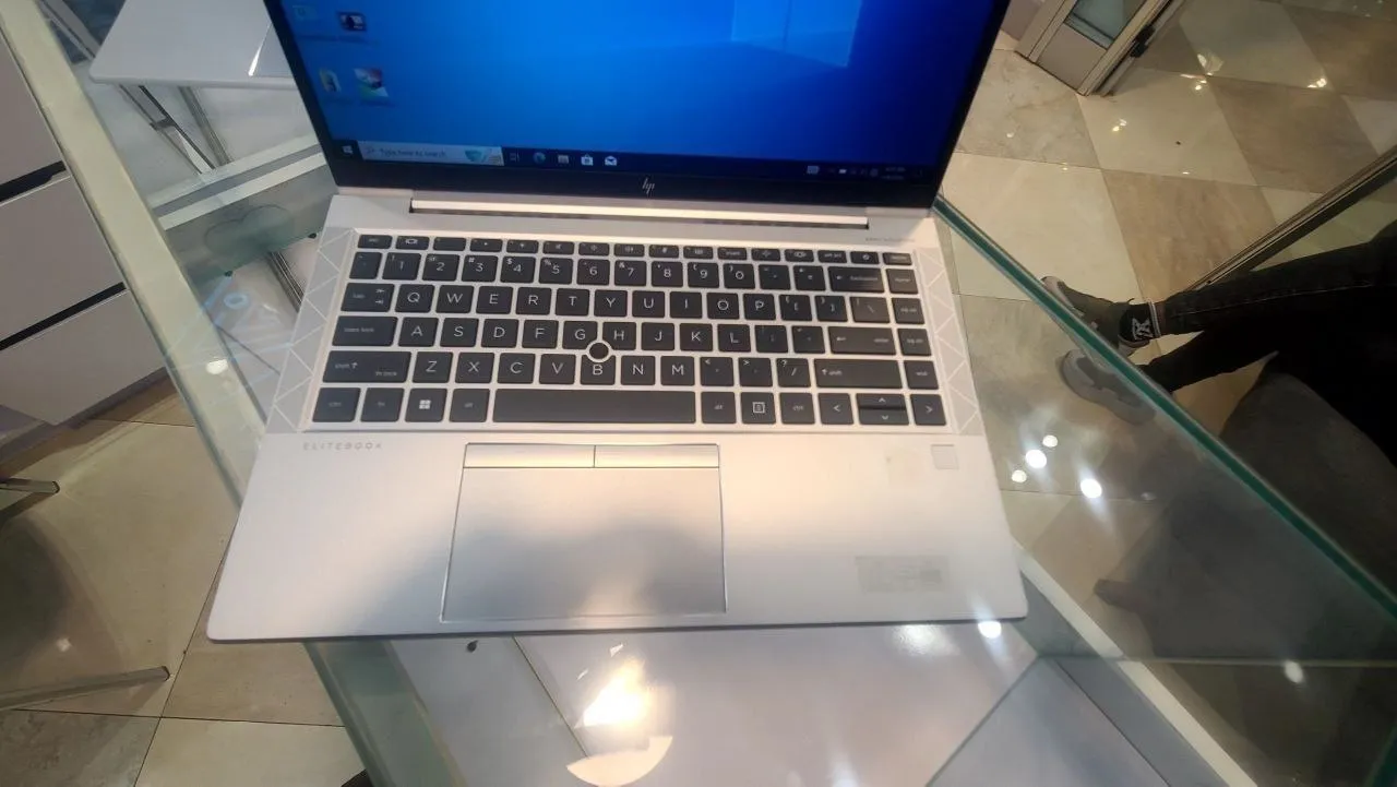 HP EliteBook 840 G8 i7 Laptop – photo 4