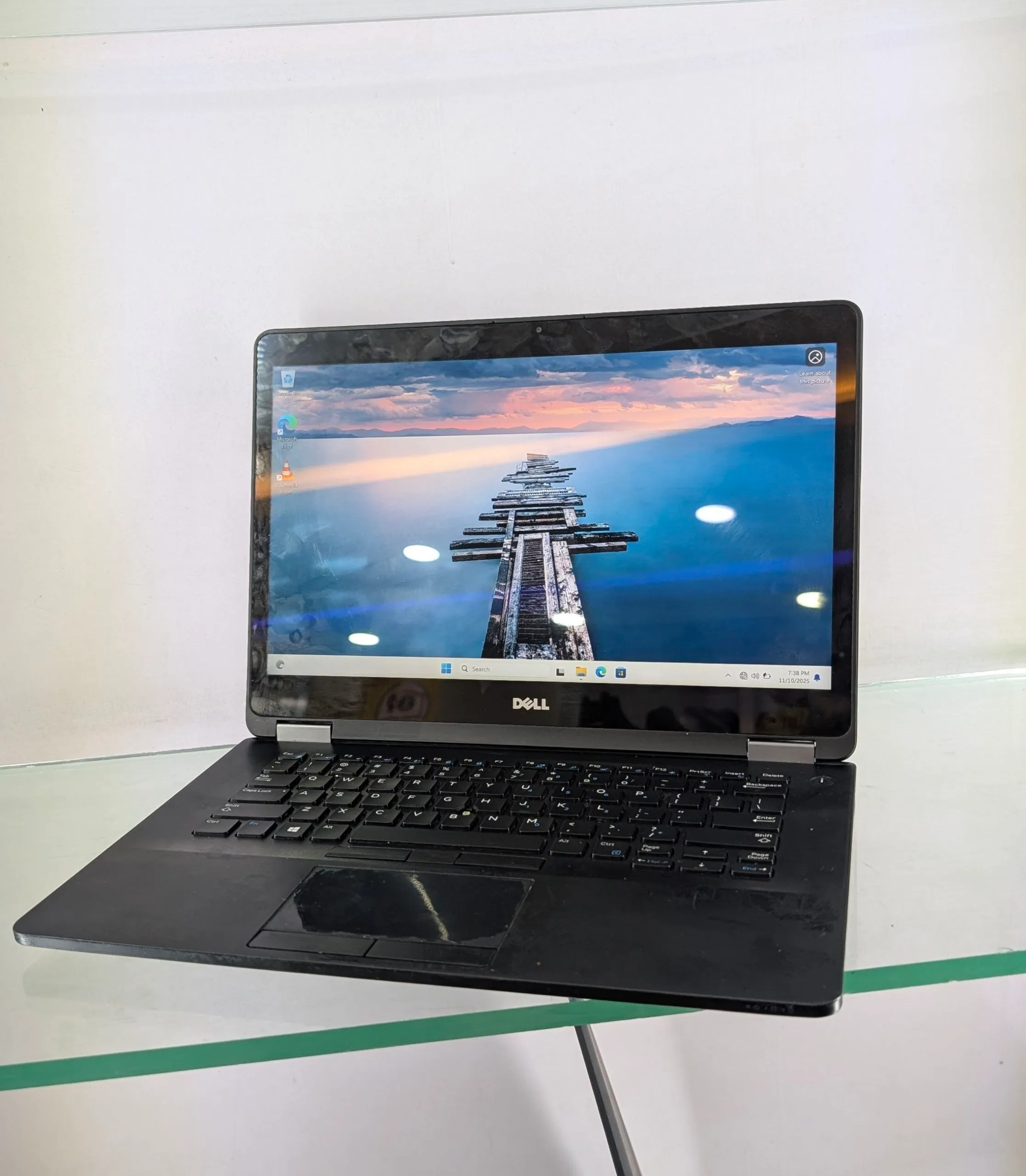 Dell Latitude Touchscreen i5 Laptop – photo 3