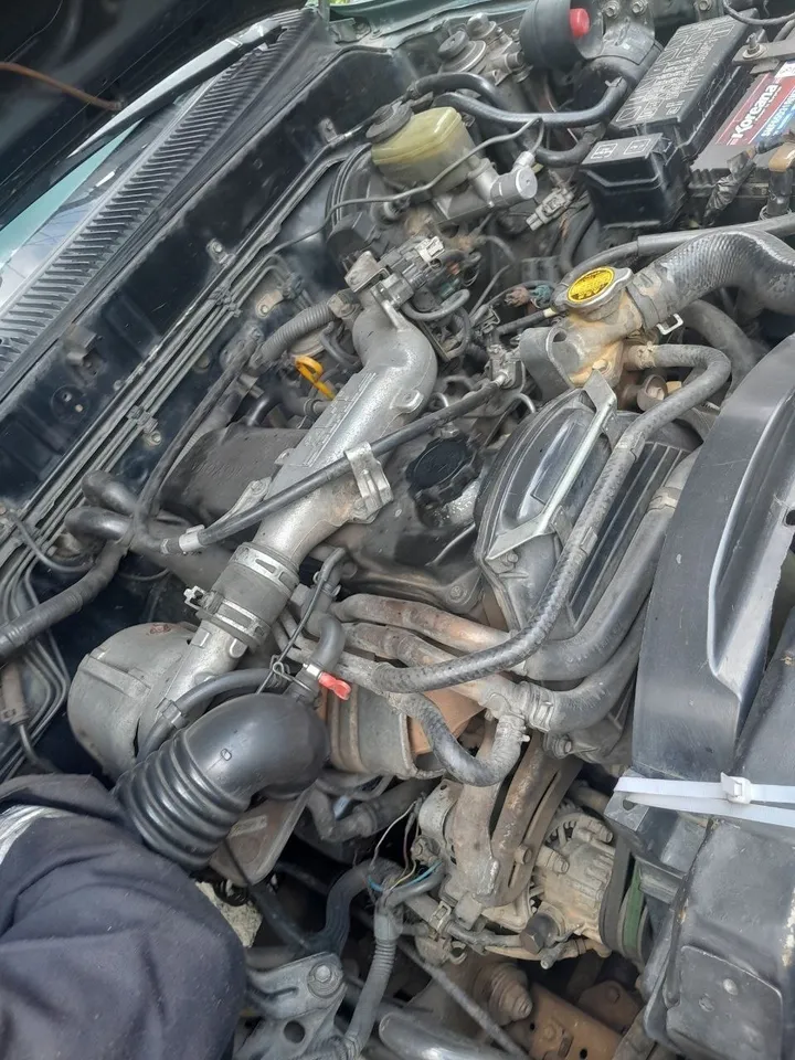 Toyota 2LT Manual Pickup 1999 – photo 4