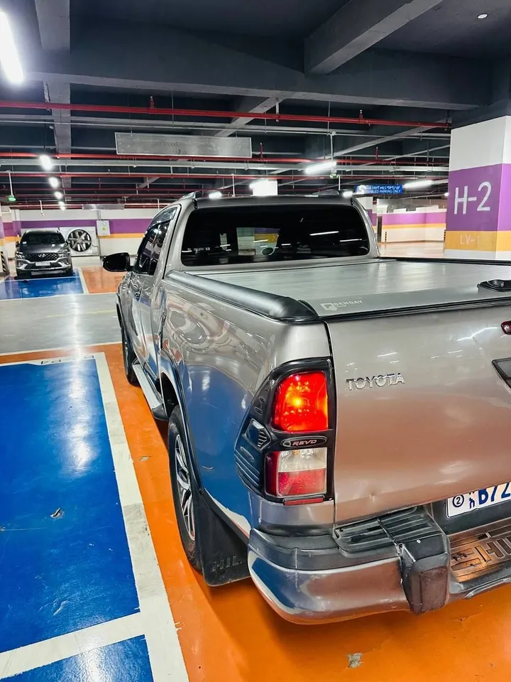 Toyota Hilux Revo Extra-Cab 2020 – photo 6
