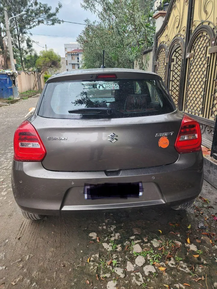 Suzuki Swift 2021 Automatic – photo 3