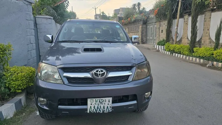 Toyota Hilux 2008 Manual 4WD Pickup – photo 5