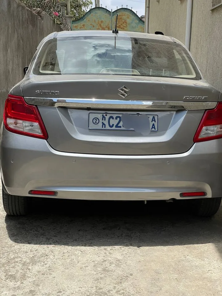 Suzuki Dzire 2022 Automatic – photo 8